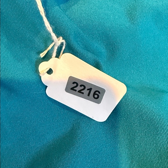 Nike Fitted Blue Sleeveless Tank Top - Picture 4 of 4